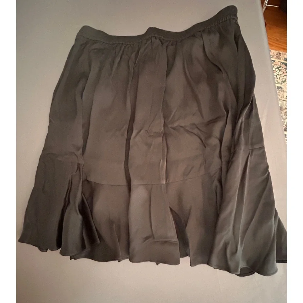 NWT Chloe Kristyn Black Ruffle Midi Skirt Satin Wrap Style Plus Size 1X New - Picture 2 of 6